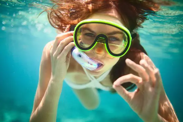 How to Sanitize Snorkel Mouthpiece – 3 Easy Ways