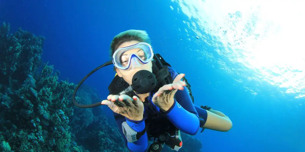 Should I Wear Contact Lenses During Scuba Diving